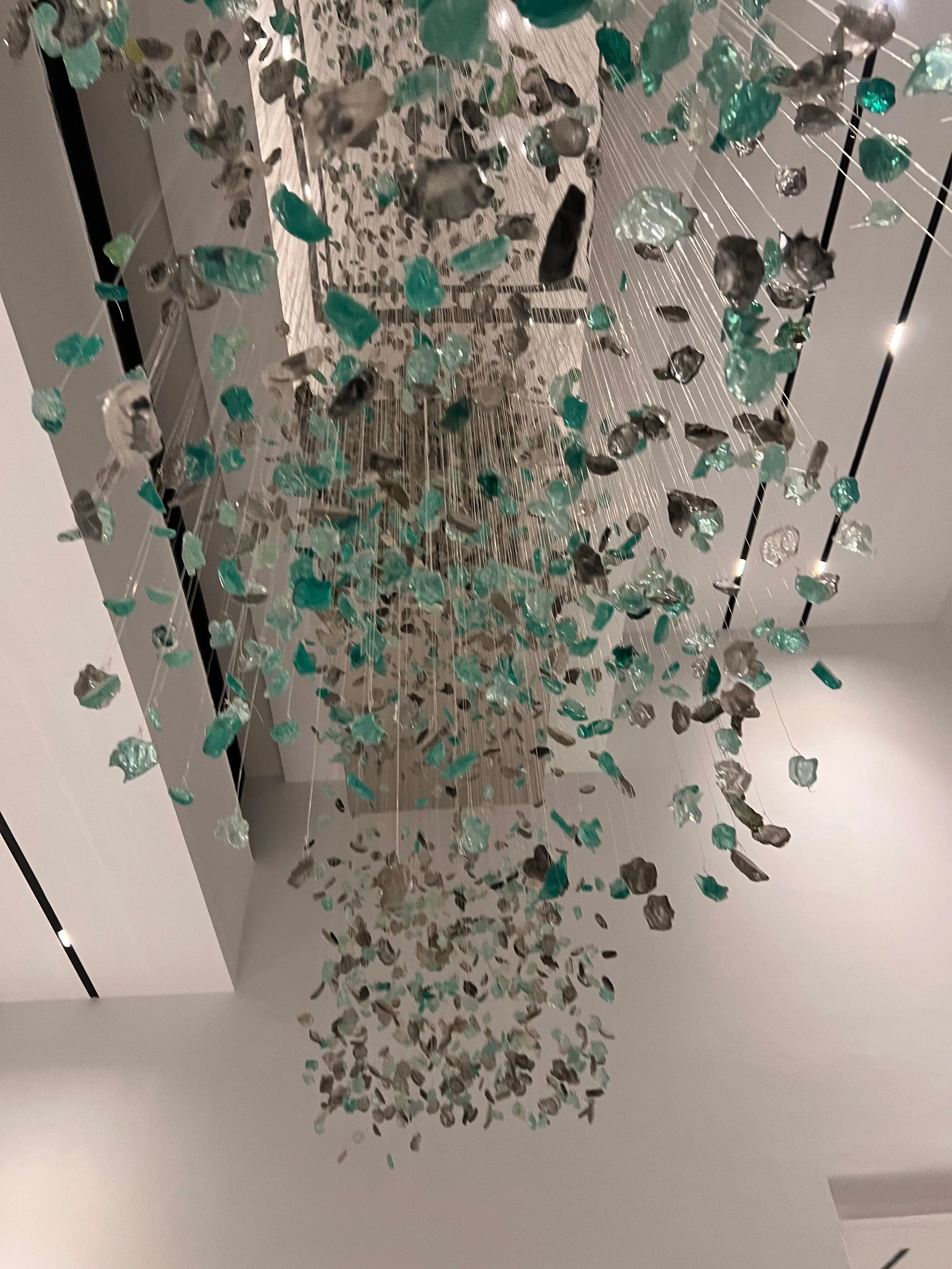 Suspended hanging metal installation