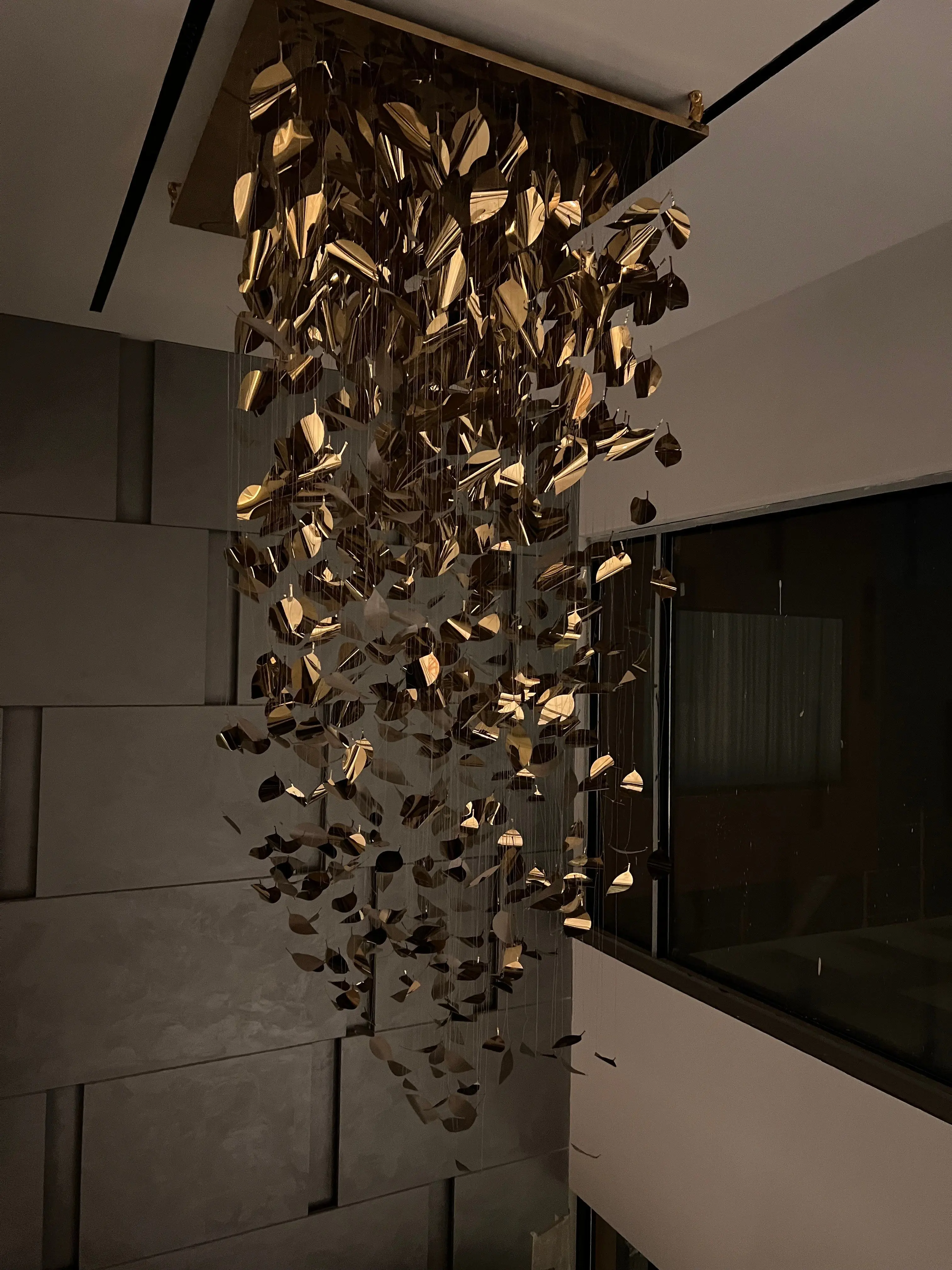 Suspended hanging metal installation