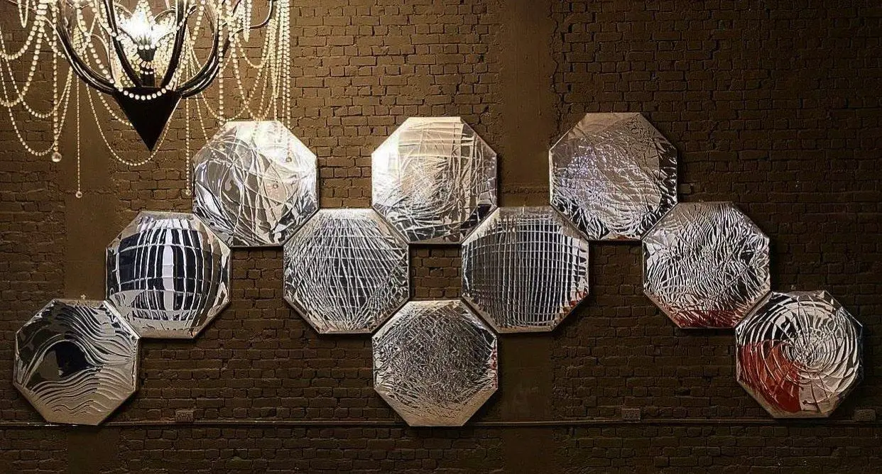 Octagonal sculptural work